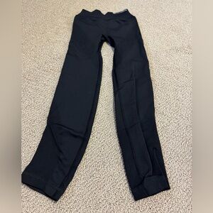 LULULEMON SPELLOUT SIZE 2 leggings